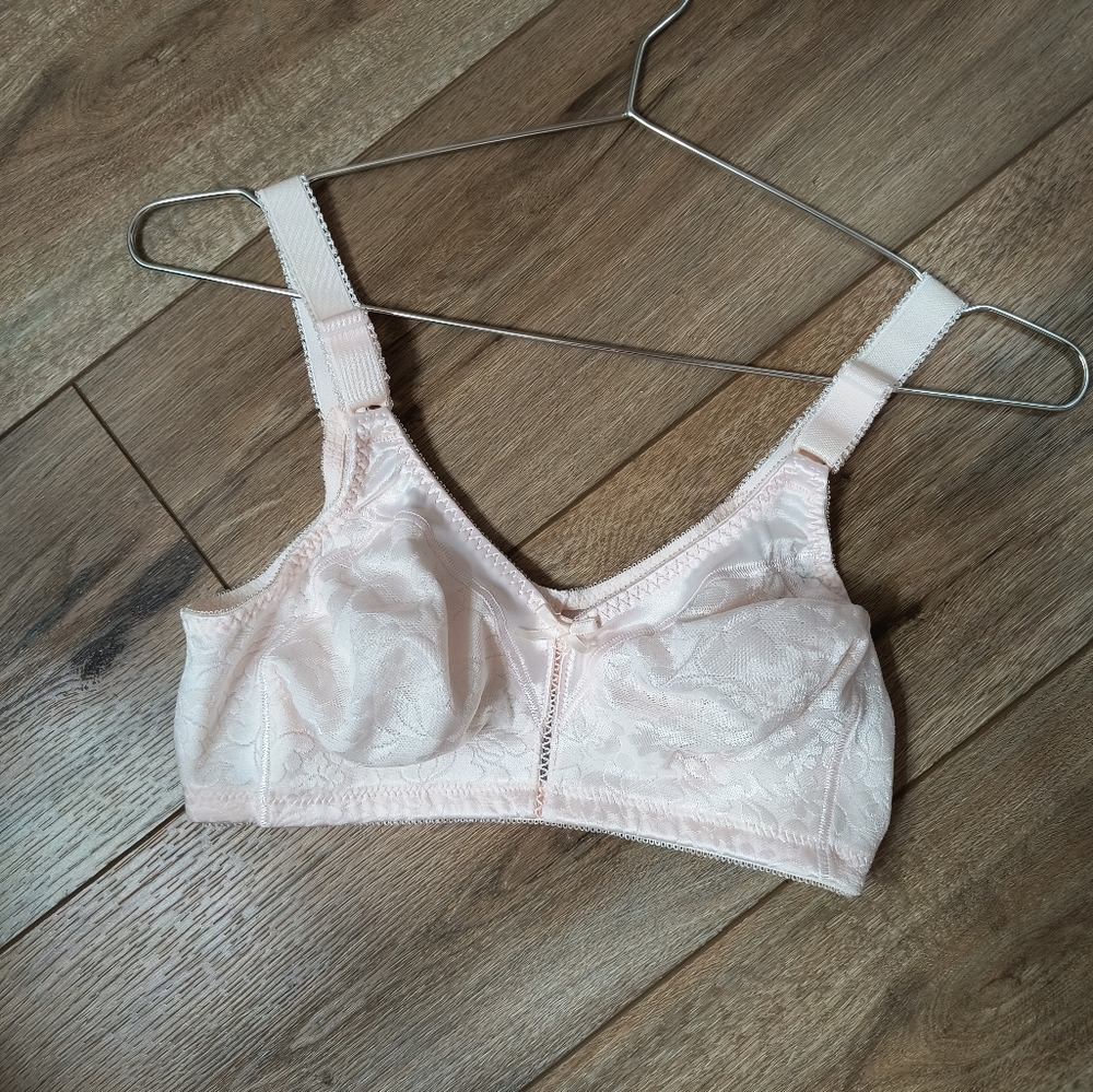 Bali Wireless Bra - Picture 3 of 5